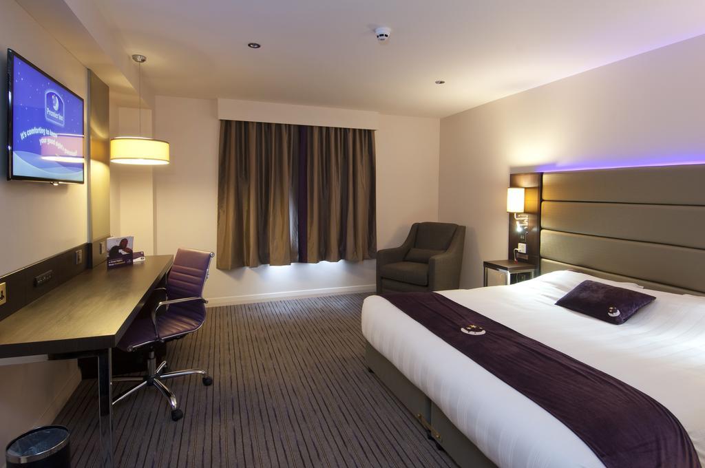 Premier Inn Inverness East Экстерьер фото